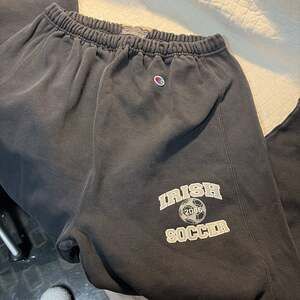Vintage Champion Notre Dame Fighting Irish Premium Reverse Weave Sweatpants